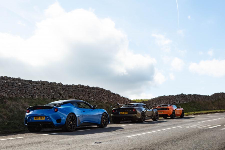  Lotus Elise Cup 250 2017 года  (UK) (фото 8 из 46)
